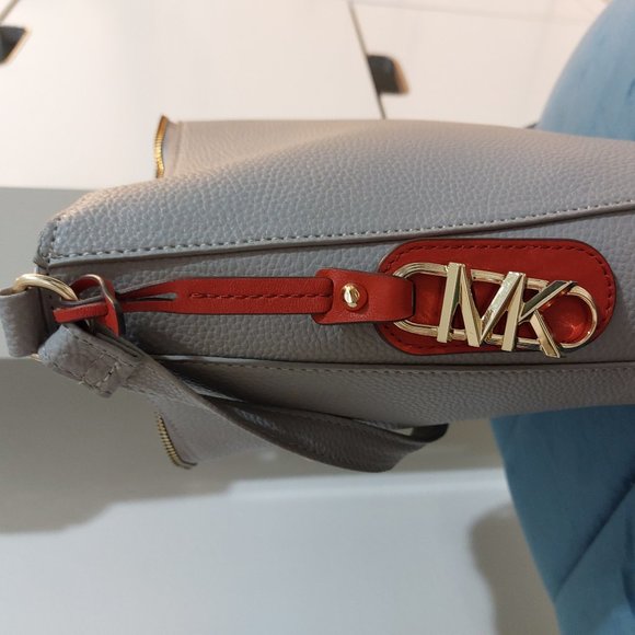 MICHAEL KORS Slip Over Handbag Charm Logo Gold MK Wording Read Leather Straps - Picture 2 of 6